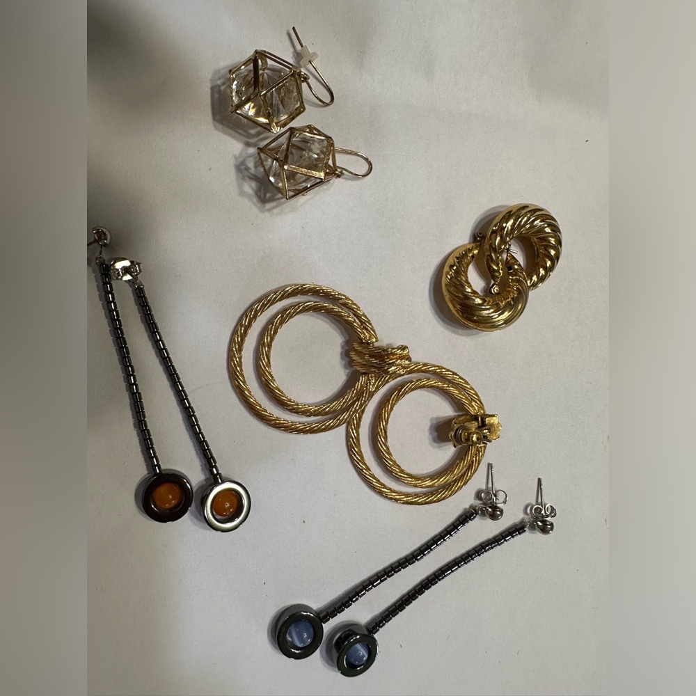 Lot of pierced earrings
